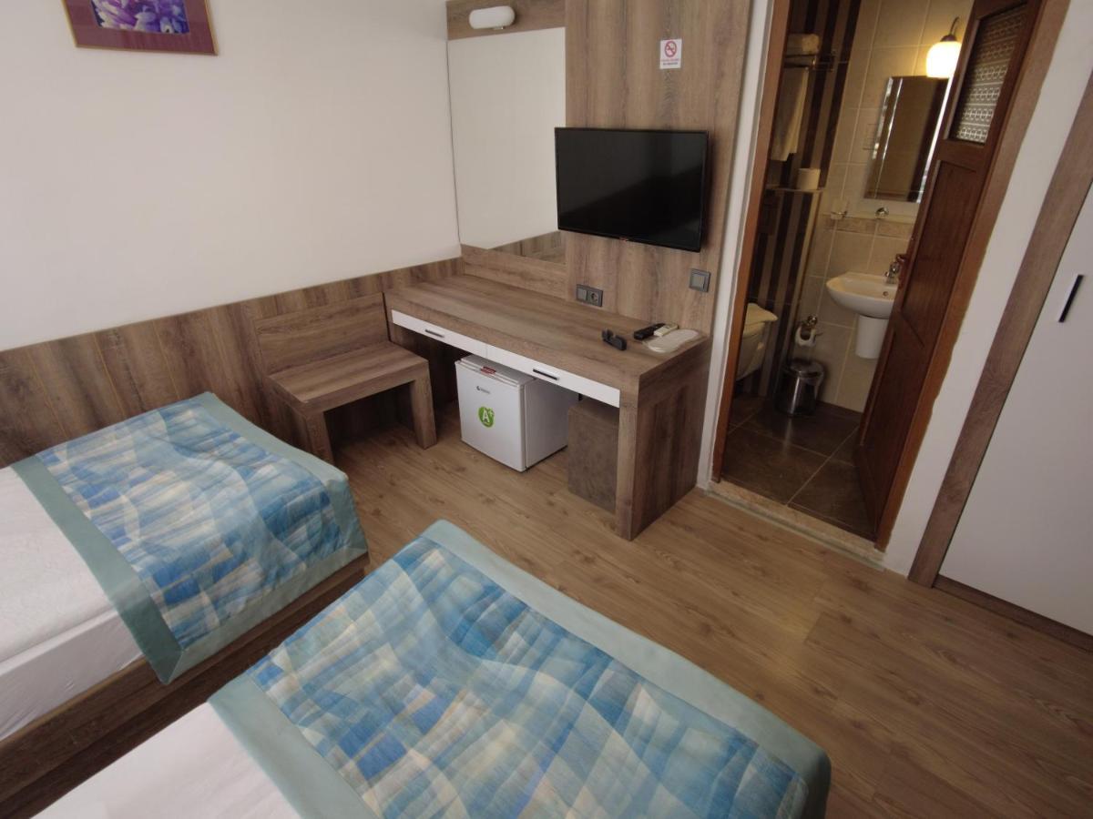 Oscar Hotel Анталия Екстериор снимка