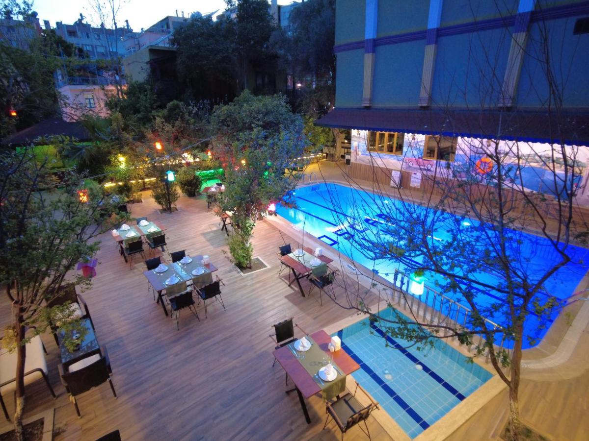 Oscar Hotel Анталия Екстериор снимка